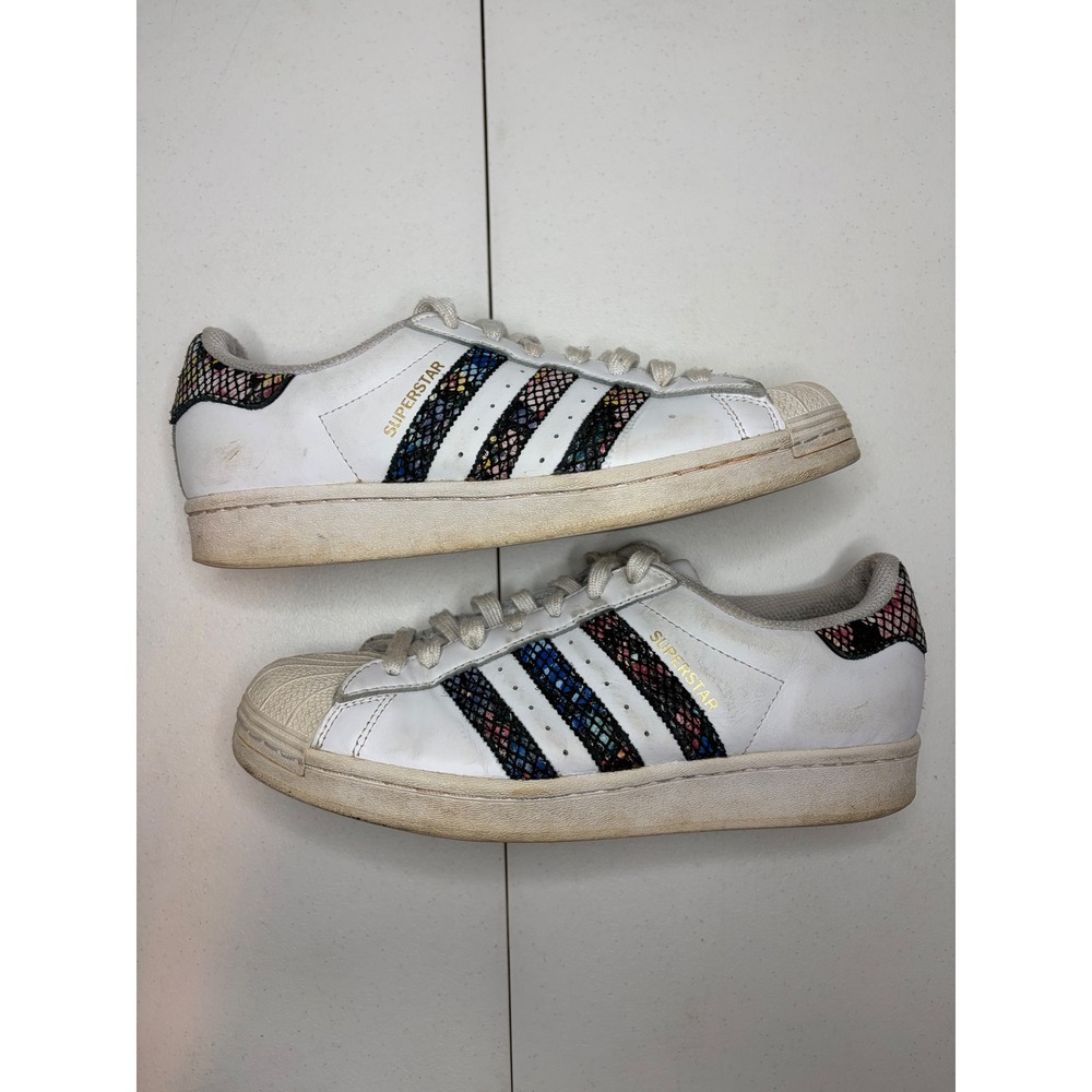 Adidas Superstar Womens White Snakeskin Multi Color Shell Toe Sneaker FW3692 8.5